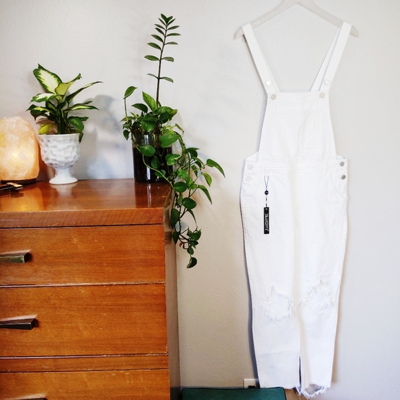 Blank NYC Denim - BlankNYC Cropped Overalls White Denim 25 NWT